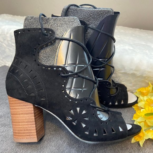 Nine West Black Gweniah Suede Sandals Size 7 - Picture 9 of 16